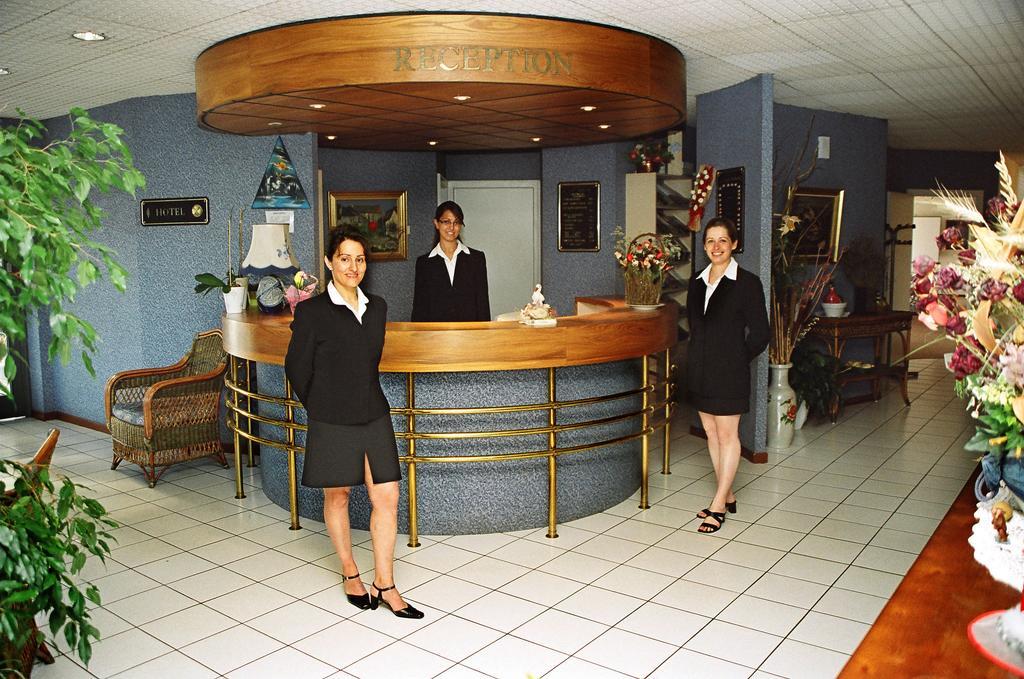 Hotel Restaurant La Tour Romaine - Haguenau - Strasbourg Nord Schweighouse-sur-Moder Zewnętrze zdjęcie