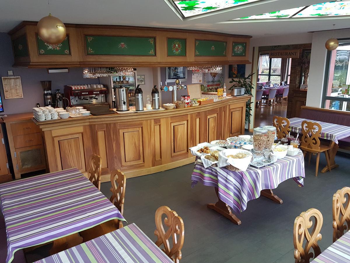 Hotel Restaurant La Tour Romaine - Haguenau - Strasbourg Nord Schweighouse-sur-Moder Zewnętrze zdjęcie